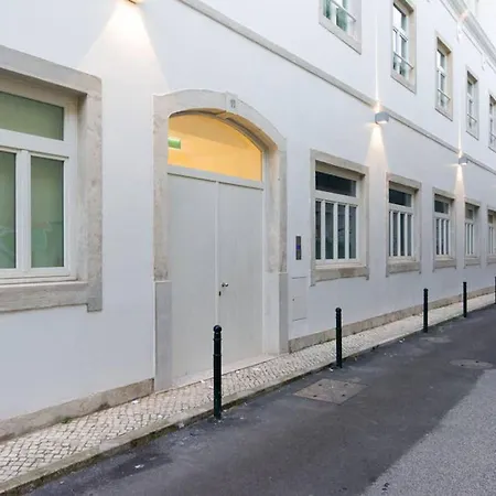 Wave Of Light In By Innkeeper Lisboa